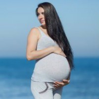 Уход за сухой кожей беременных