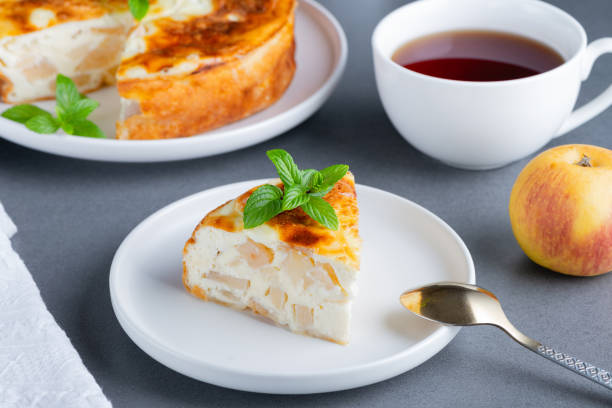 Запеканка с яблоками и творогом